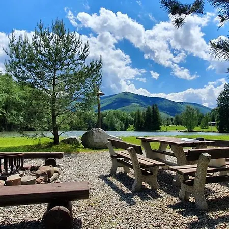 Radhostsky Rybnik 公寓 特罗亚诺维采